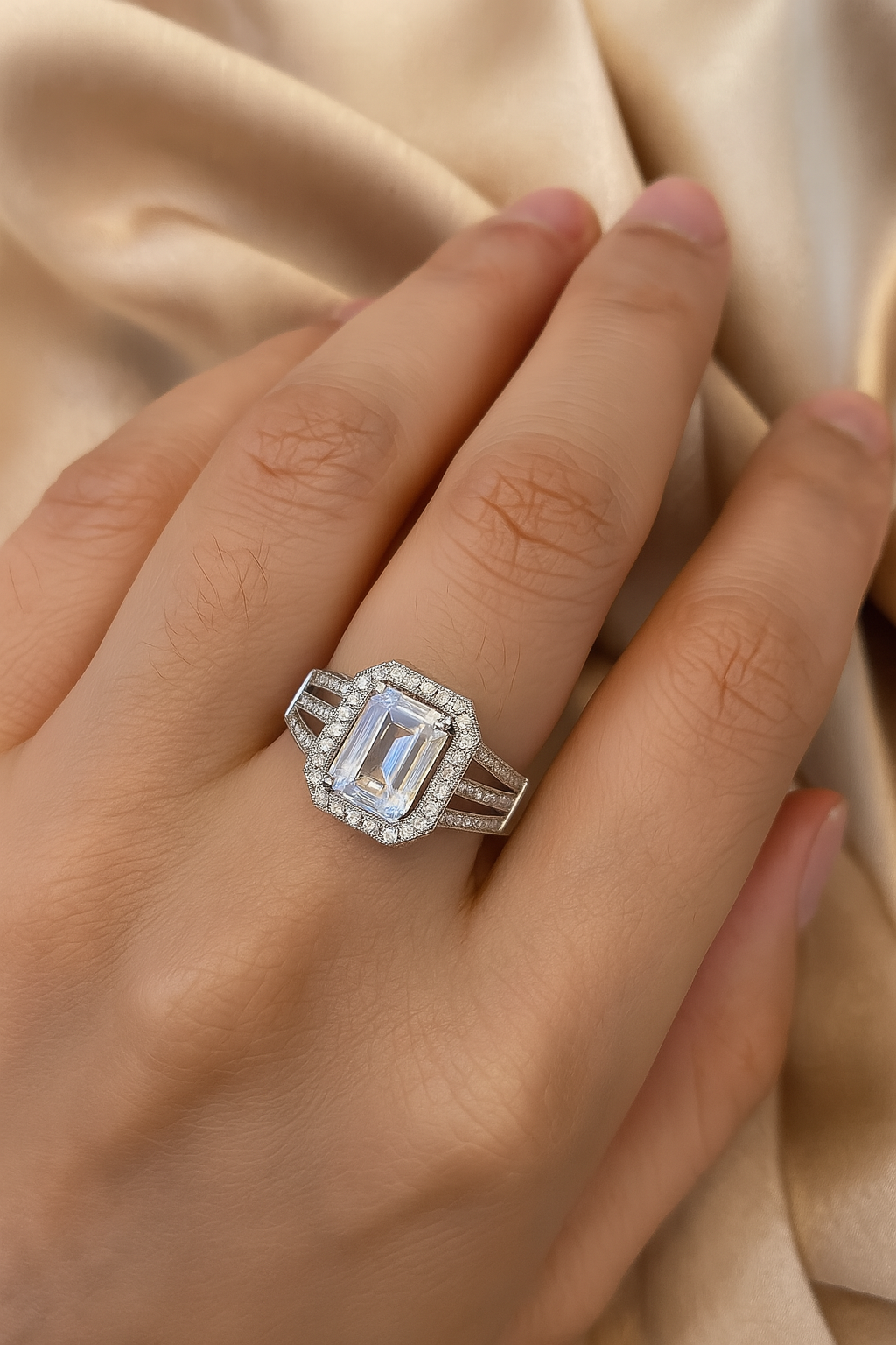 Sterling Silver Ring - Vintage-style rectangular emerald cut cubic zirconia