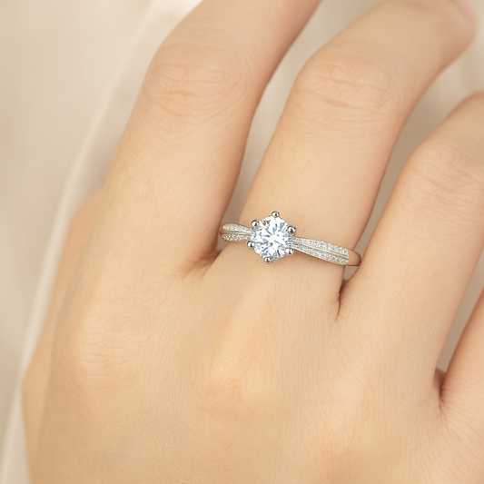 1ct Moissanite 925 Sterling Silver Wedding/Engagement Ring with light up box and gift bag