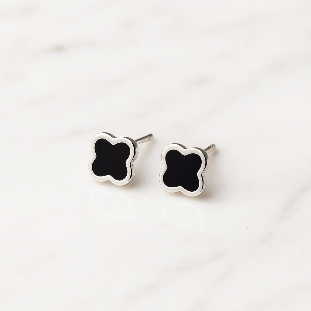 Minimalist Heart Shape Flower Inlay Sterling Silver Zircon Ear Studs