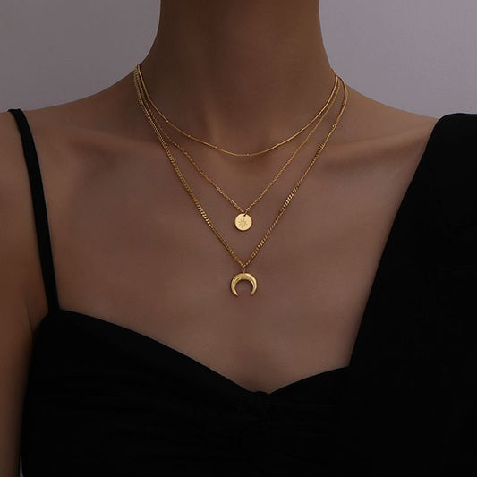 Moon Tassel Pendant Necklace – 18K Gold Plated